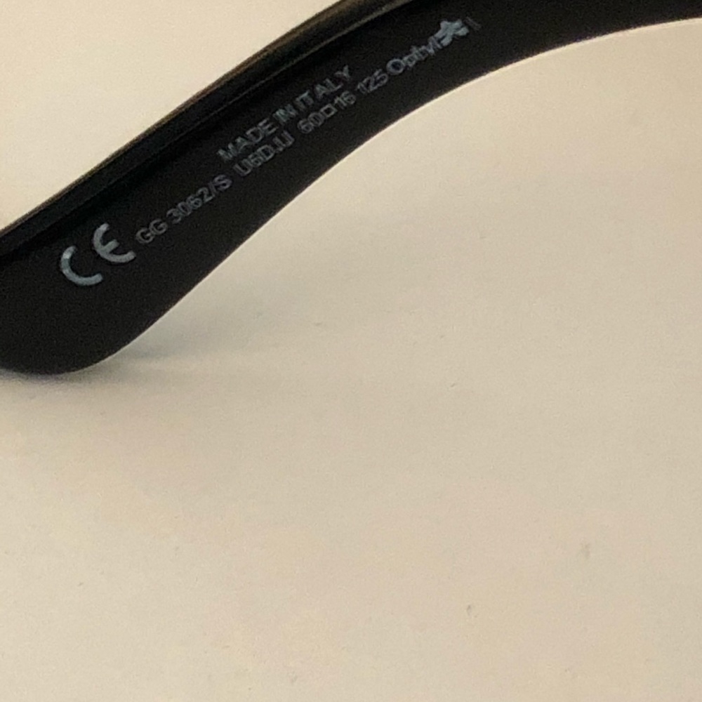 Gucci Black Frames - image 3